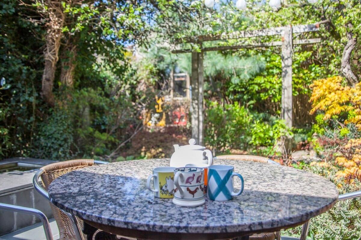※ Relaxing Home- Parking & Gorgeous Gardens Bath Bagian luar foto
