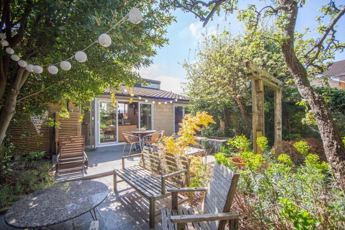 ※ Relaxing Home- Parking & Gorgeous Gardens Bath Bagian luar foto